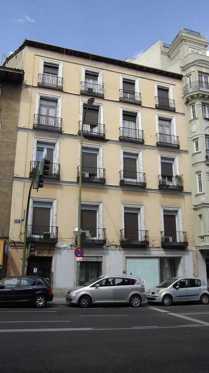 Hostal Rivera - Atocha Madrid Eksteriør bilde